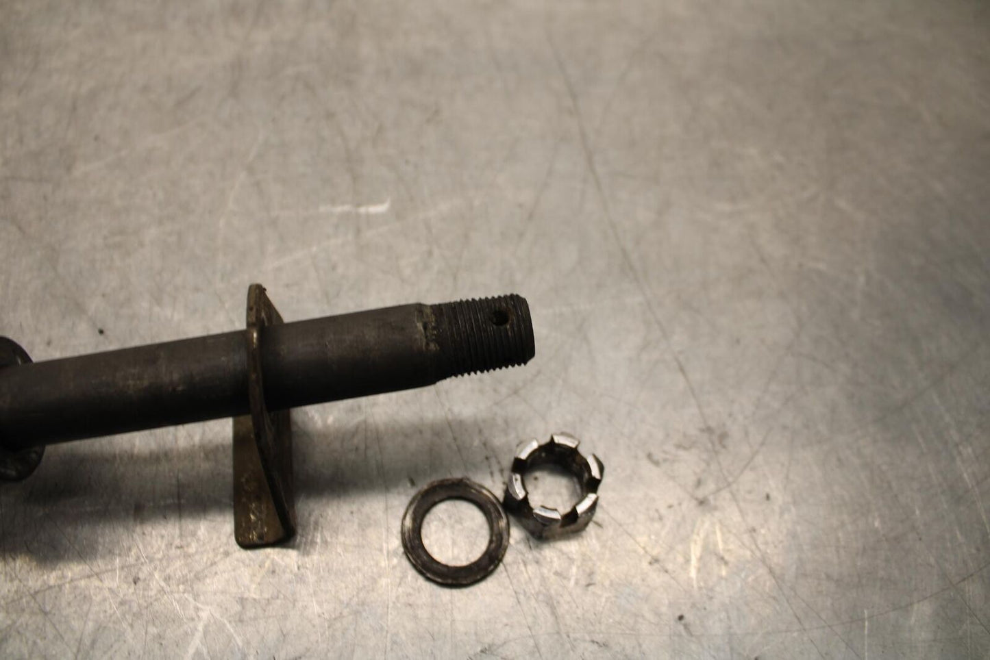 2006 Suzuki SV650S REAR AXLE BACK WHEEL RIM PIVOT BOLT AXEL BB65