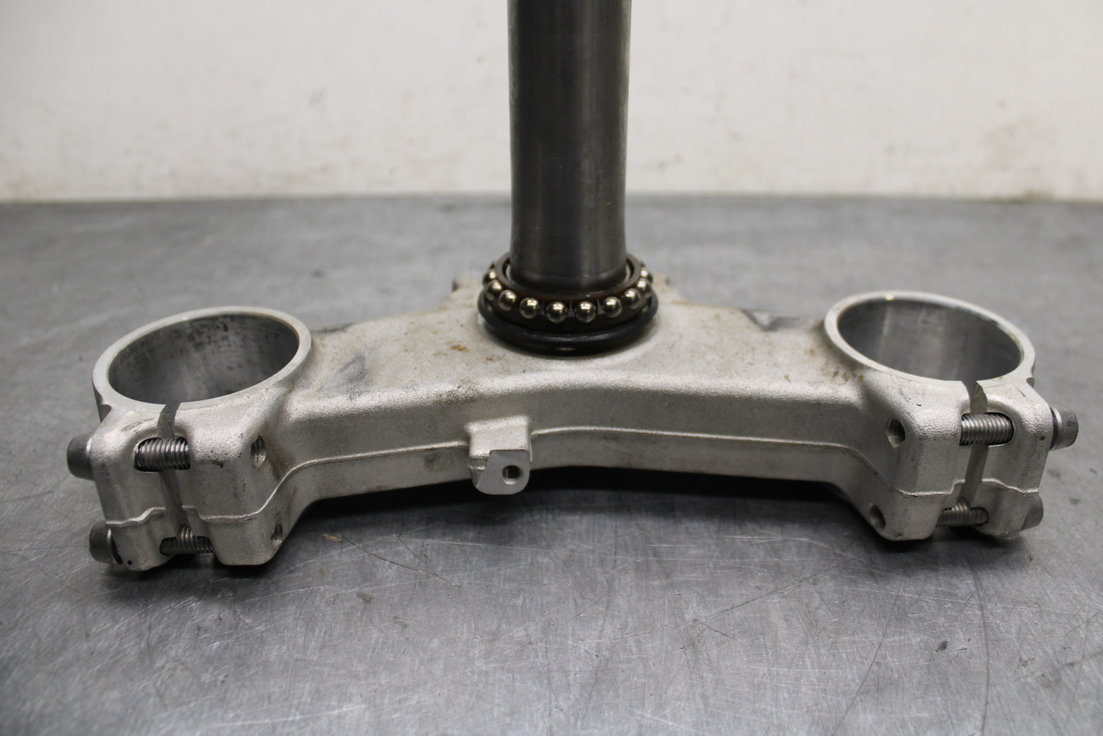 13-18 KAWASAKI NINJA ZX6R FRONT FORKS CLAMP LOWER TRIPLE TREE STEM BB130