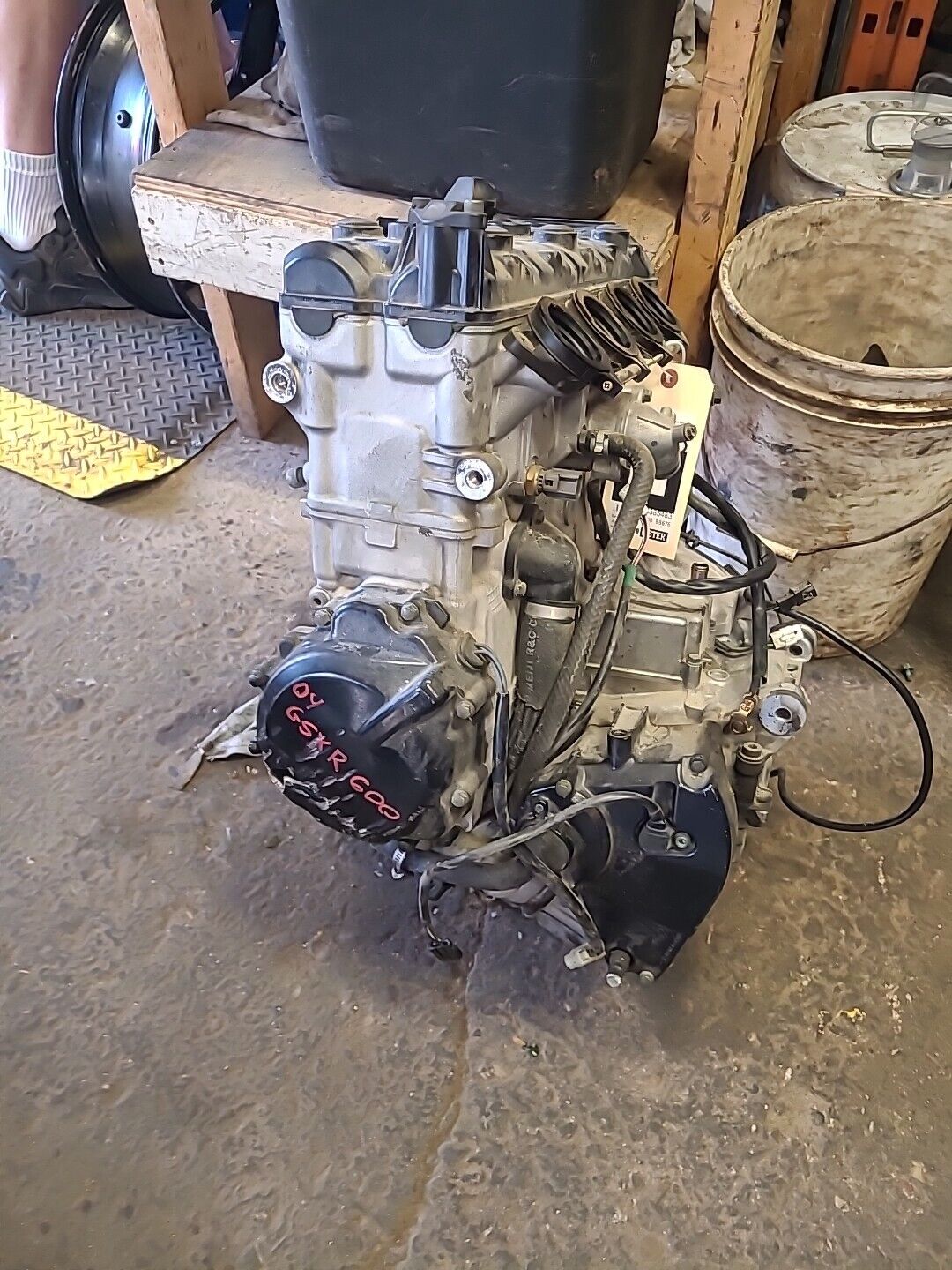 04 SUZUKI GSXR600 ENGINE MOTOR 11301-29861 BB676