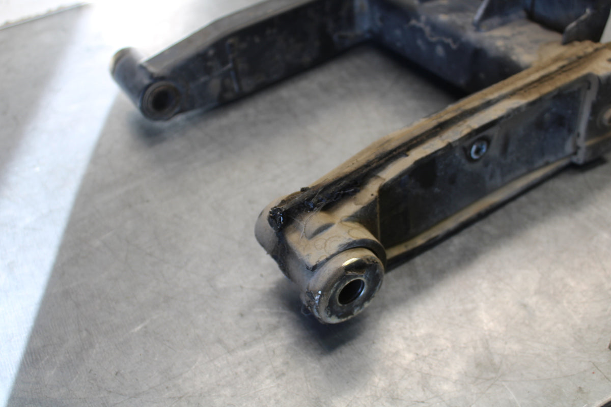 09-15 YAMAHA FZ6R REAR SWINGARM BACK SUSPENSION SWING ARM BB686
