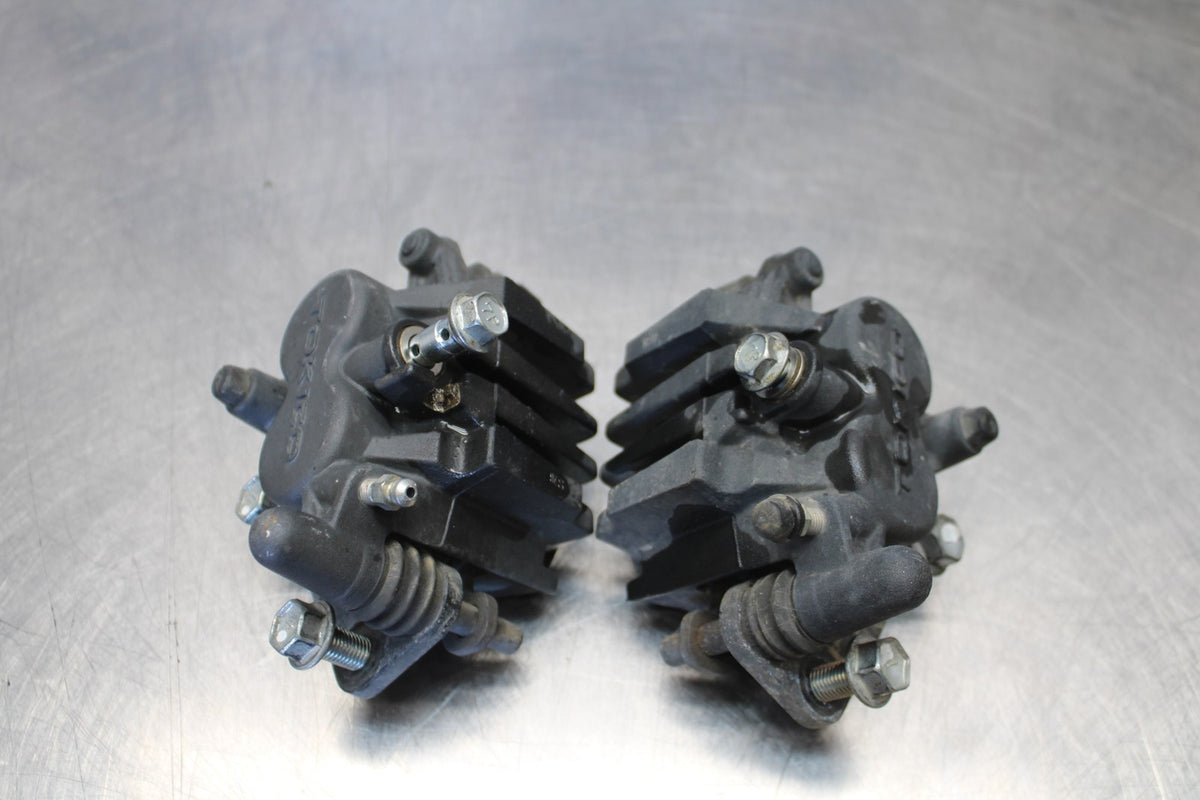 10 SUZUKI SV650 RIGHT LEFT FRONT BRAKE CALIPER SET PAIR CALIPERS BB181