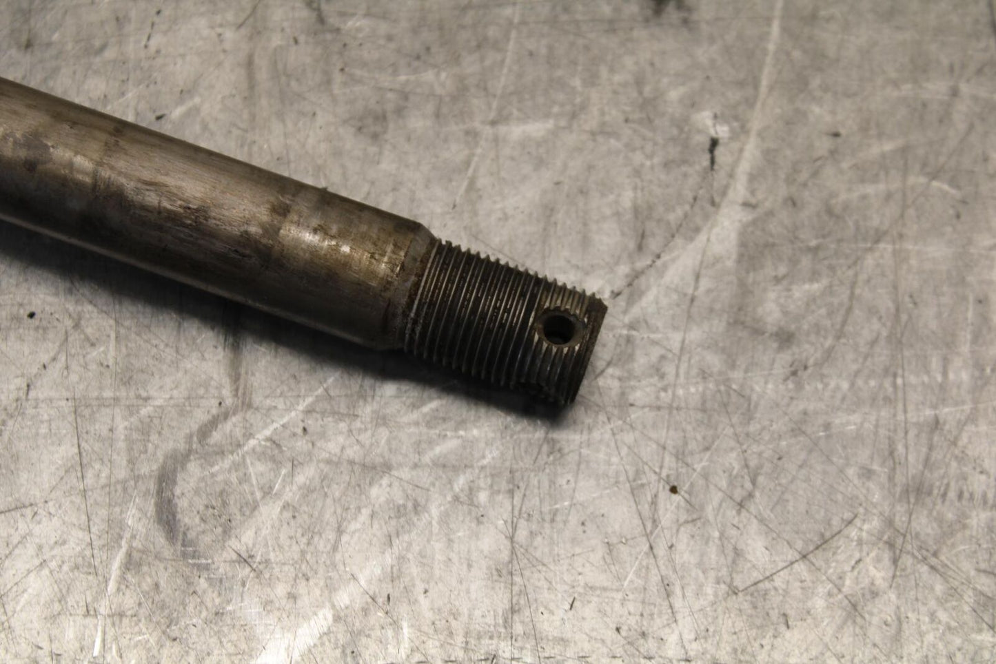 2005 Kawasaki Vulcan 1600 VN1600D Nomad REAR AXLE BACK WHEEL BOLT AXEL BB556