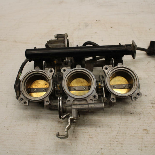 07-16 TRIUMPH STREET TRIPLE MAIN FUEL INJECTORS / THROTTLE BODIES BB356