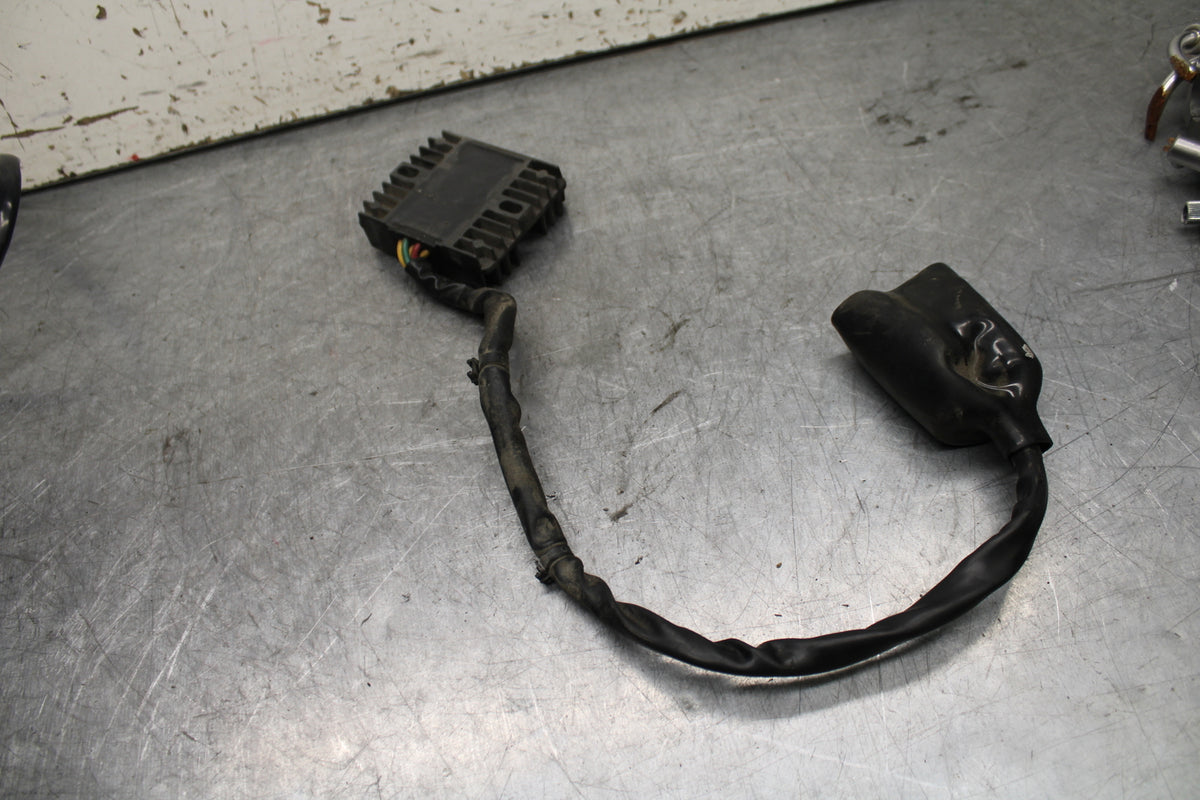 10-13 HONDA SHADOW RS 750 VT750RS RECTIFIER VOLTAGE REGULATOR BB718