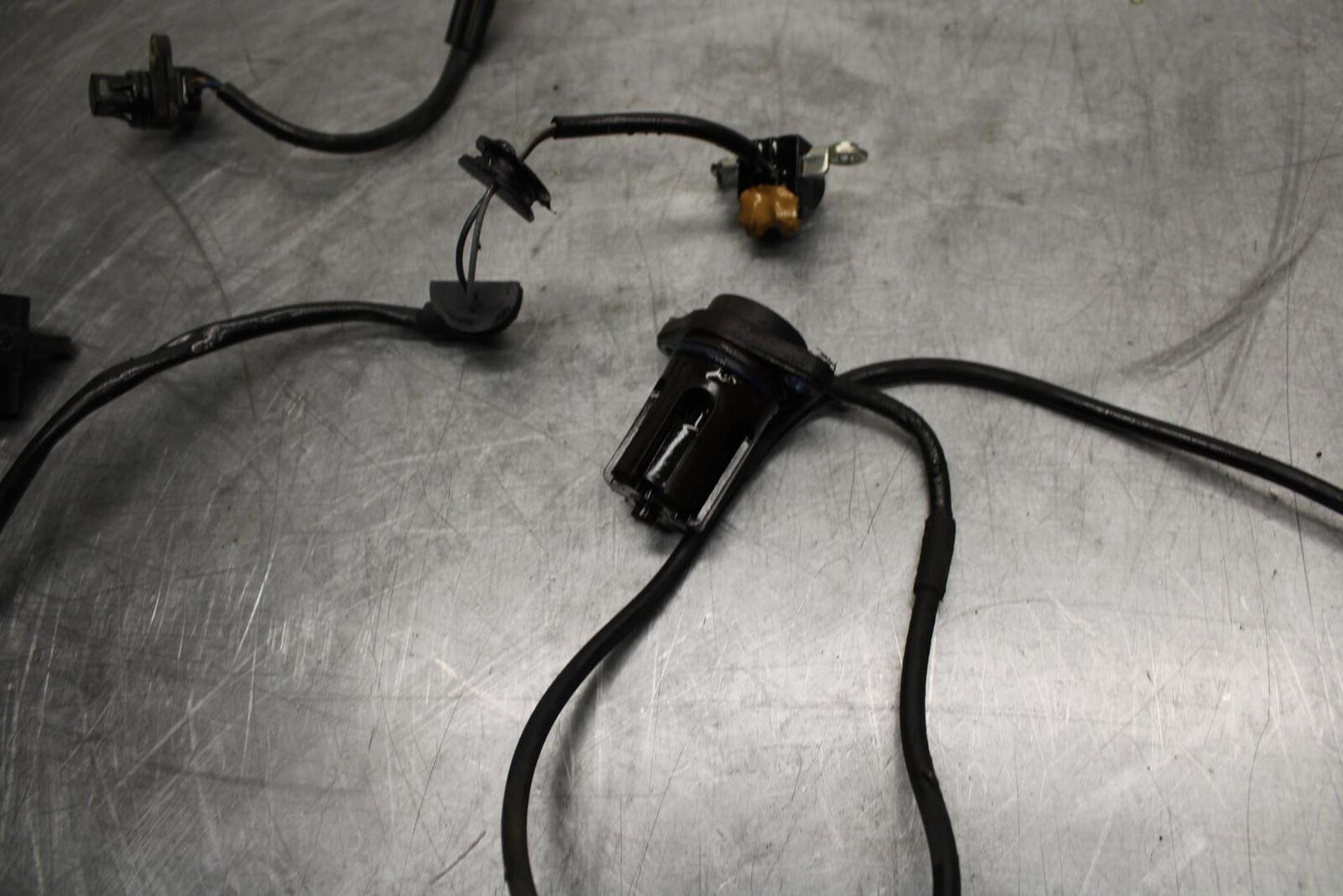 07 YAMAHA YZF R6 OIL LEVEL GAUGE ENGINE SENSOR 5VX-85720-01-00 BB495
