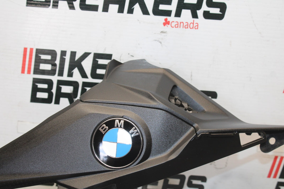 17-20 BMW S1000R RIGHT MID UPPER SIDE FAIRING COWL PLASTIC BB909