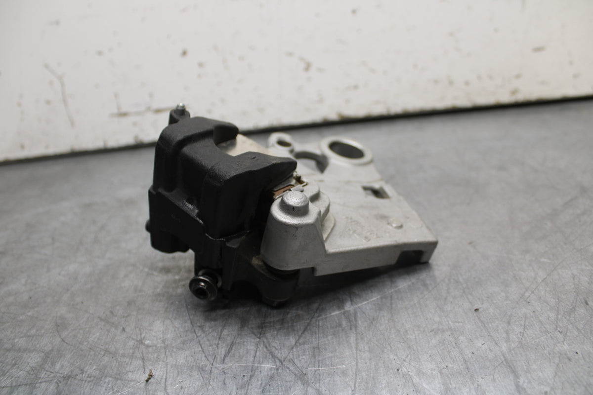22-24 YAMAHA XSR900 REAR BACK BRAKE CALIPER W MOUNT BRACKET BB710