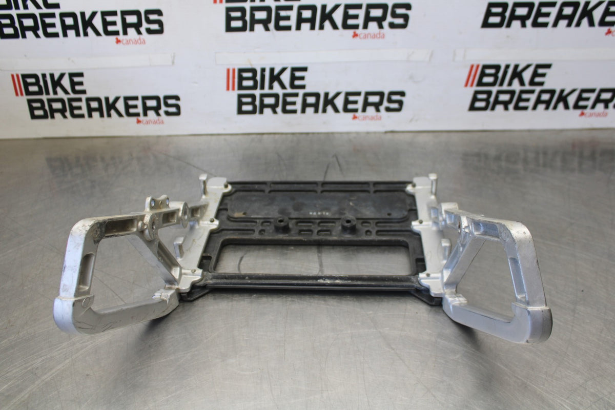 06 KAWASAKI KLR650 PASSENGER REAR SEAT GRAB BAR HANDLE REAR RACK BB919