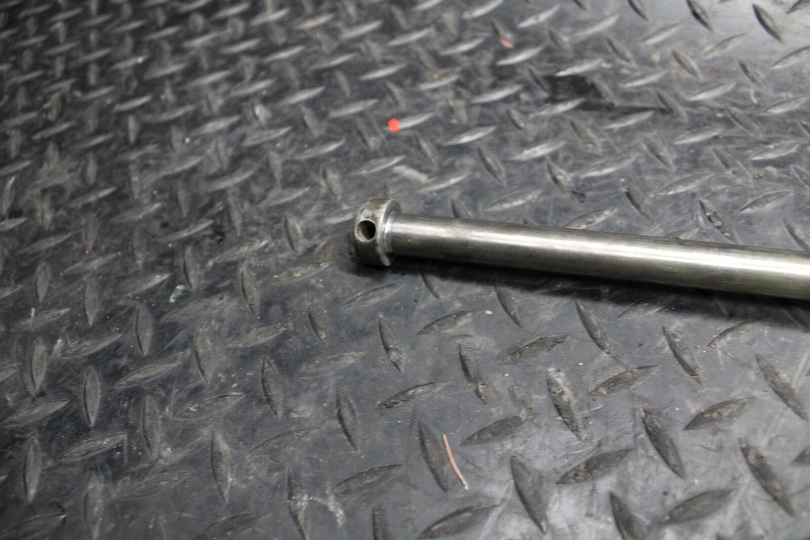 86 SUZUKI GS750ES FRONT WHEEL RIM AXLE PIVOT BOLT BB233