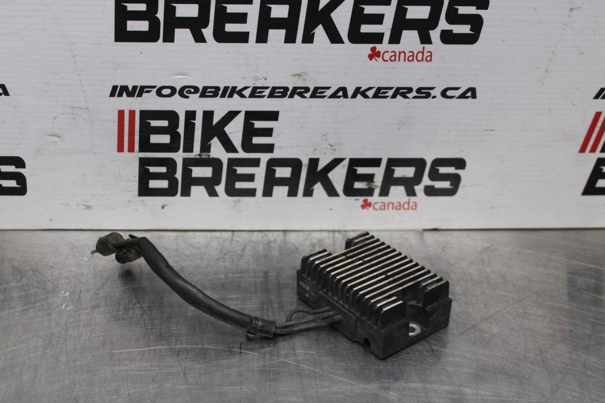 95-03 HARLEY-DAVIDSON SPORTSTER 1200 XL1200C RECTIFIER VOLTAGE REGULATOR BB817