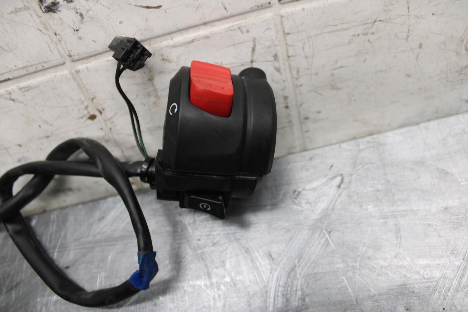 2016 Suzuki Bandit 1250S GSF1250SA ABS RIGHT CLIP ON HANDLE KILL OFF START BB509