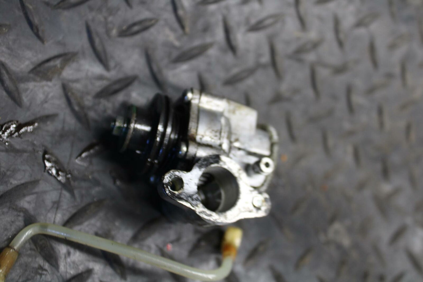 71 YAMAHA L5 ENGINE MOTOR OIL PUMP BB230