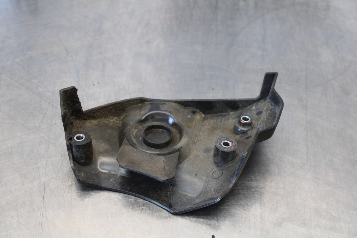 22-25 YAMAHA YZF R7 ENGINE SPROCKET COVER BB176