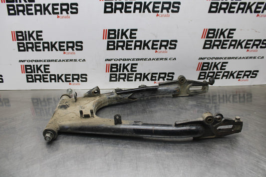 77 SUZUKI GS750 REAR SWINGARM BACK SUSPENSION SWING ARM 61100-45812-019 BB779