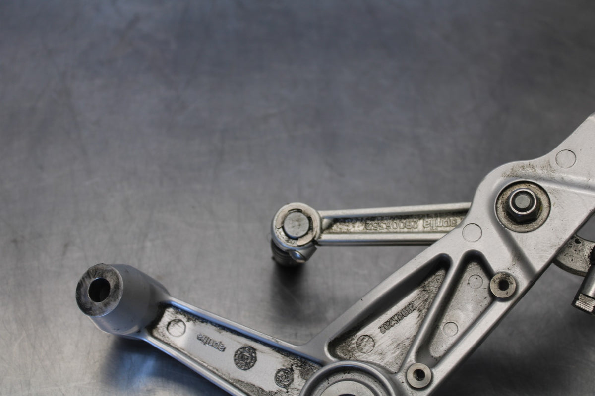 20-23 APRILIA RS660 LEFT REARSET REAR SET FOOT PEG W SHIFTER BB889