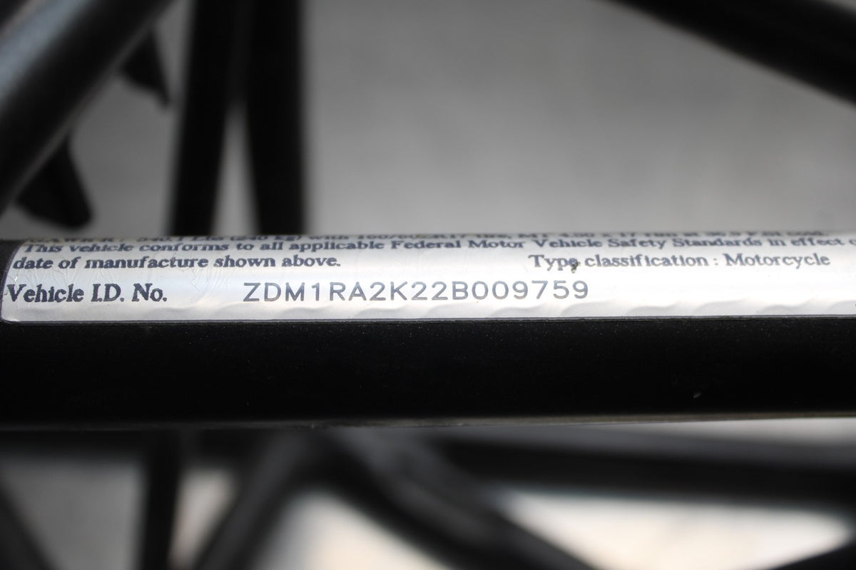 02 DUCATI MONSTER 620 FRAME CHASSIS BB851