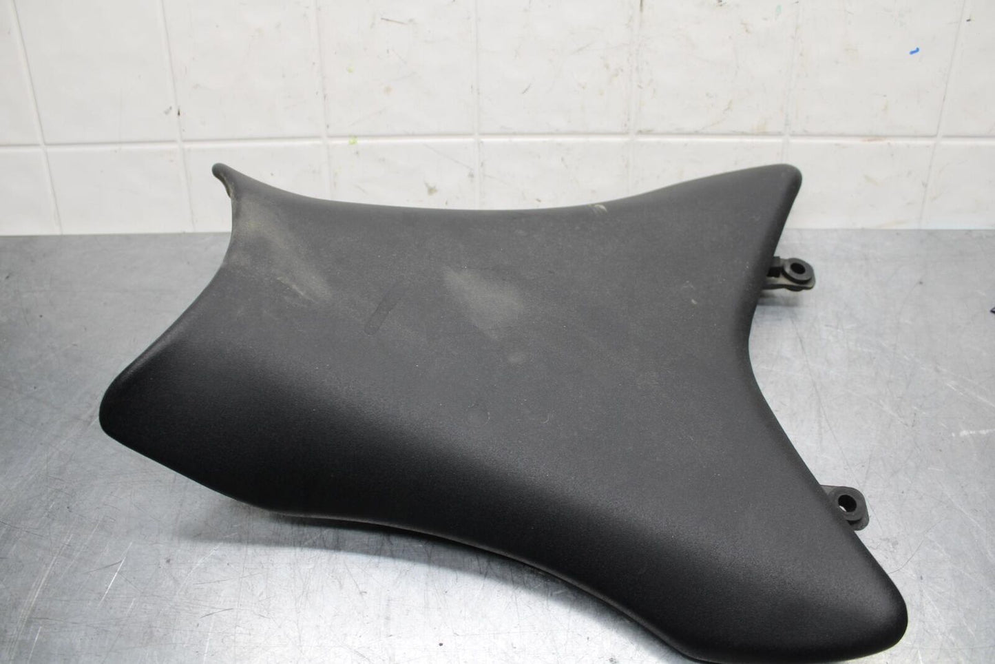 16-20 KAWASAKI ZX10R FRONT DRIVERS SEAT PAD SADDLE PILLION BB591