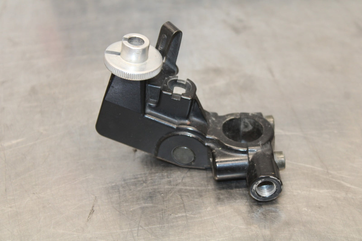 05-08 TRIUMPH SPEED TRIPLE 1050 CLUTCH LEVER PERCH MOUNT BRACKET BB933