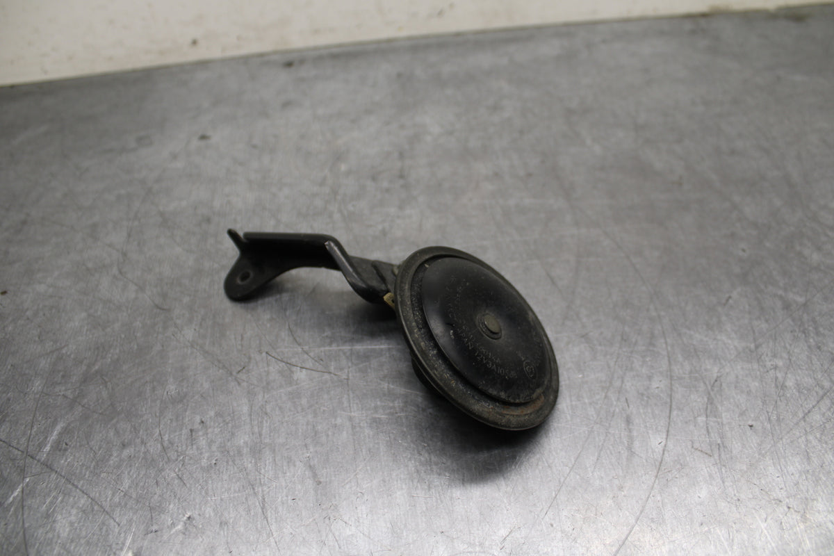 00-01 YAMAHA YZF R1 HORN SIGNAL BB755