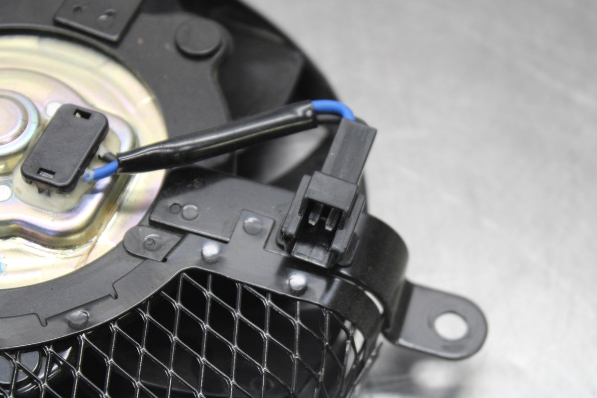 15-26 SUZUKI GSXR600 ENGINE RADIATOR COOLING FAN BB888