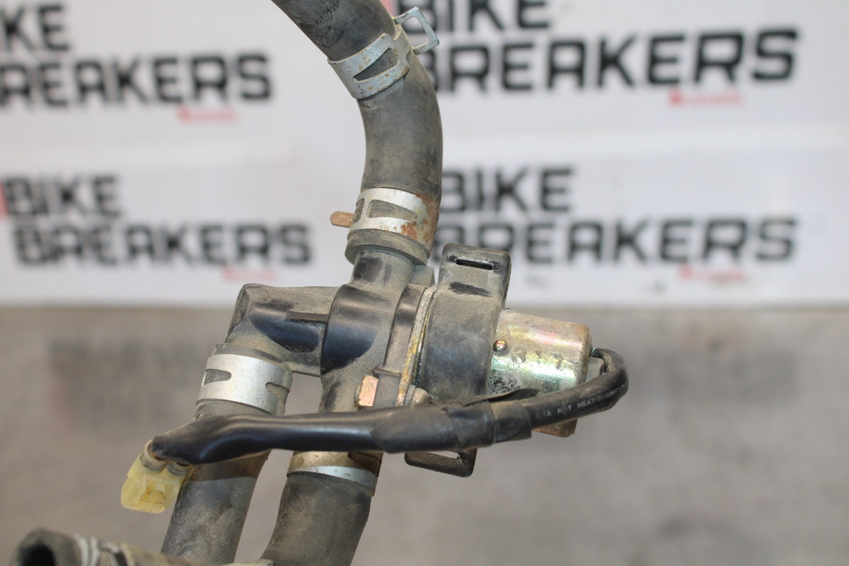 03-04 YAMAHA YZF R6 AIR VALVE SOLENOID TOP ENGINE SWITCH SENSOR BB890