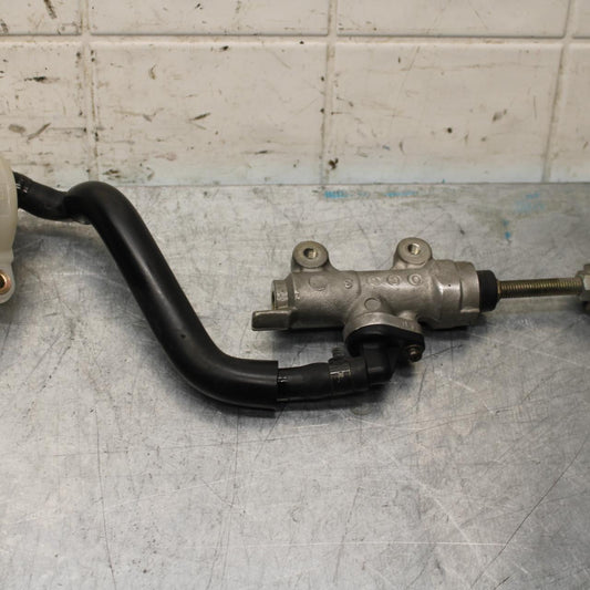 2000 Honda CBR600F4 REAR BACK BRAKE MASTER CYLINDER W RESERVOIR BB552