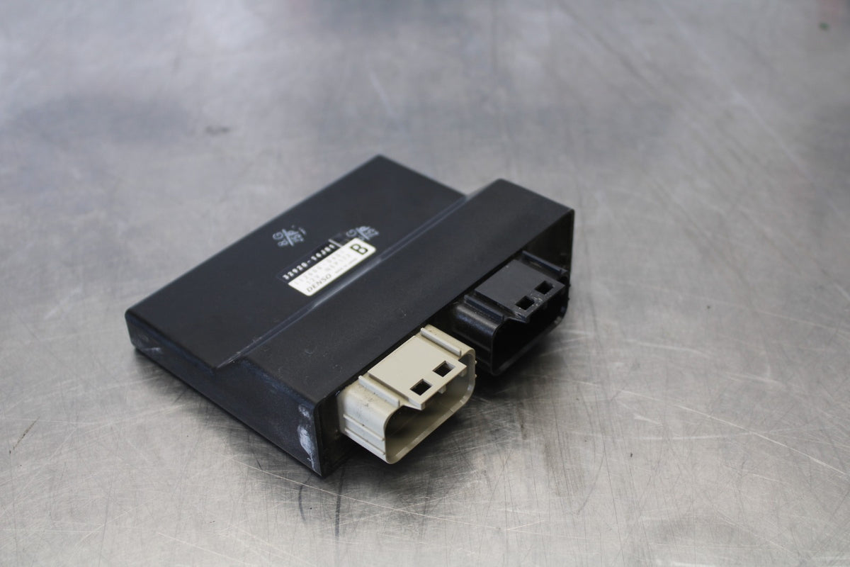 15-26 SUZUKI GSXR600 ECU COMPUTER CONTROLLER UNIT BLACK BOX ECM CDI  BB888
