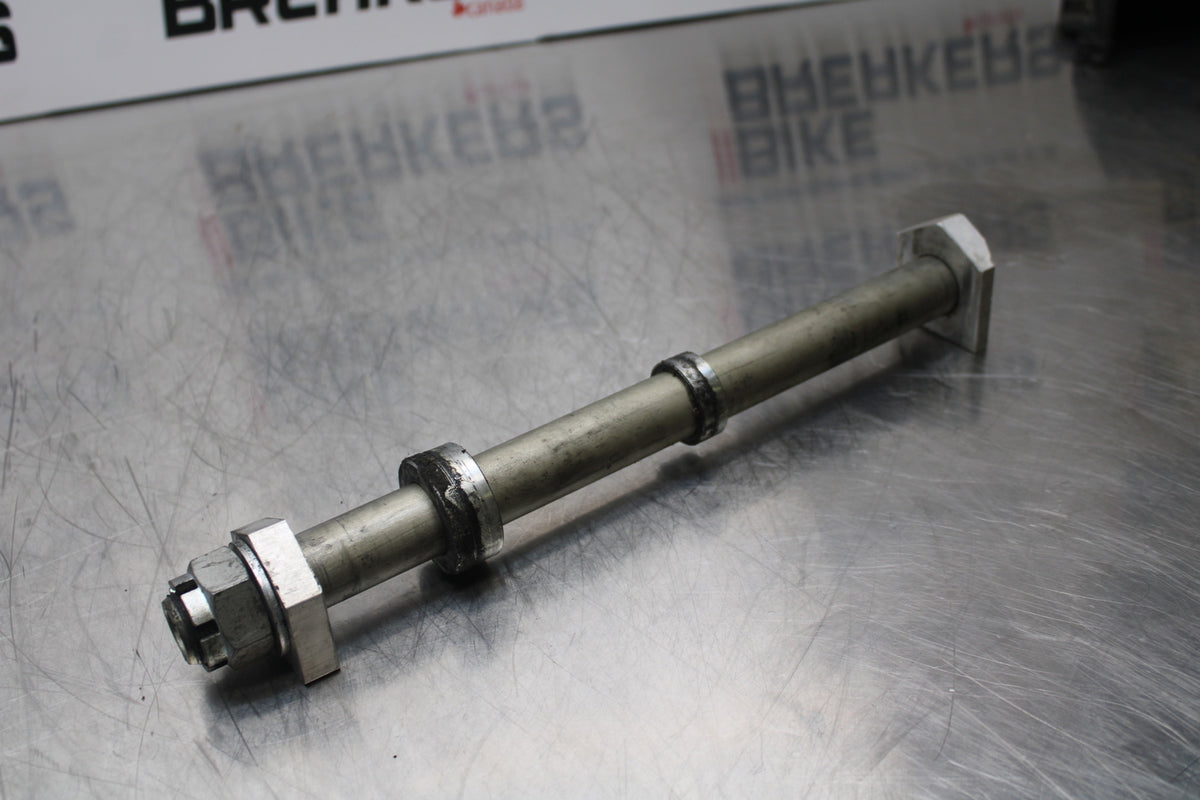 07 KAWASAKI Z1000 REAR AXLE BACK WHEEL RIM PIVOT BOLT AXEL BB148