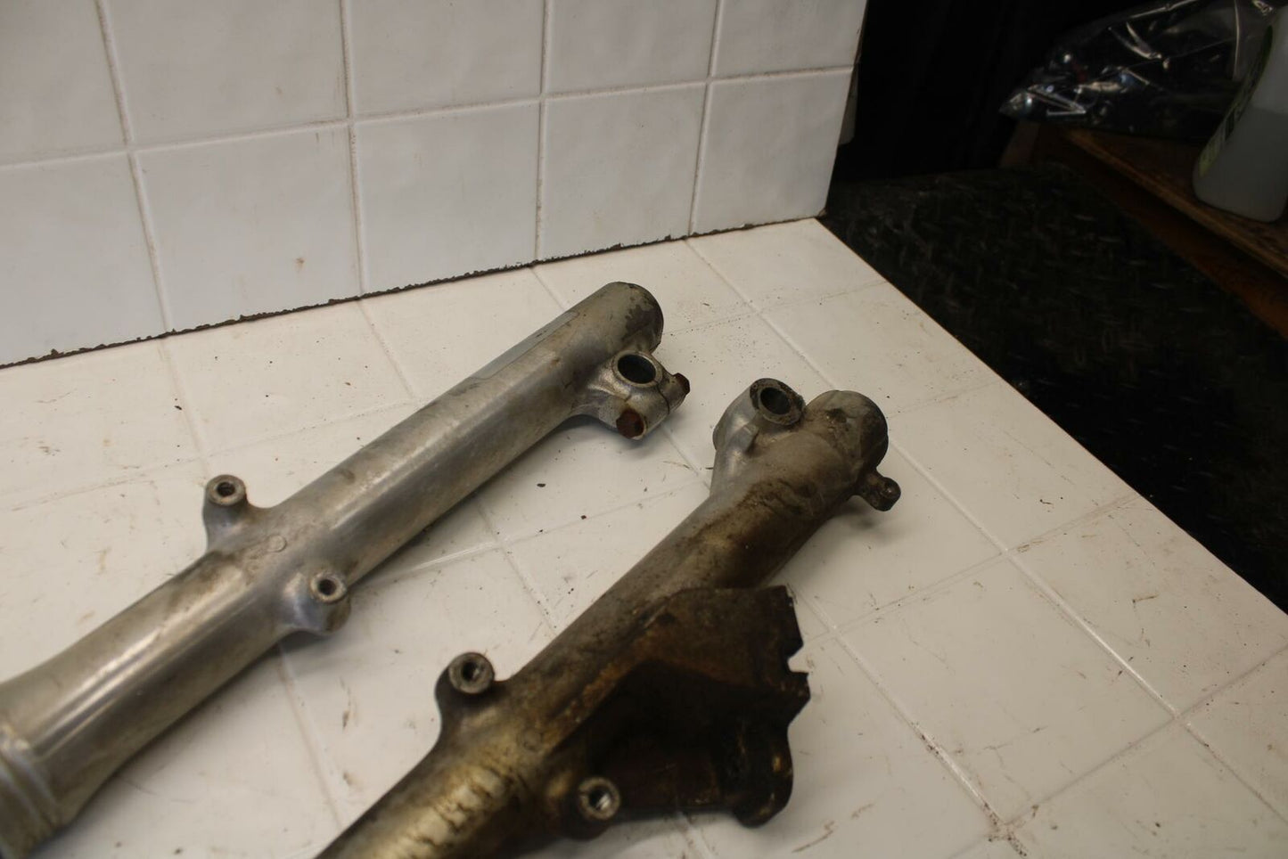 80-83 YAMAHA MAXIM 650 XJ650 FRONT FORKS SHOCK SUSPENSION SET PAIR BB403