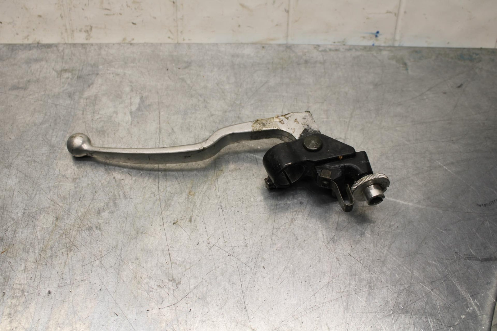 2007 Yamaha YZF R6S CLUTCH PERCH MOUNT WITH LEVER  BB594
