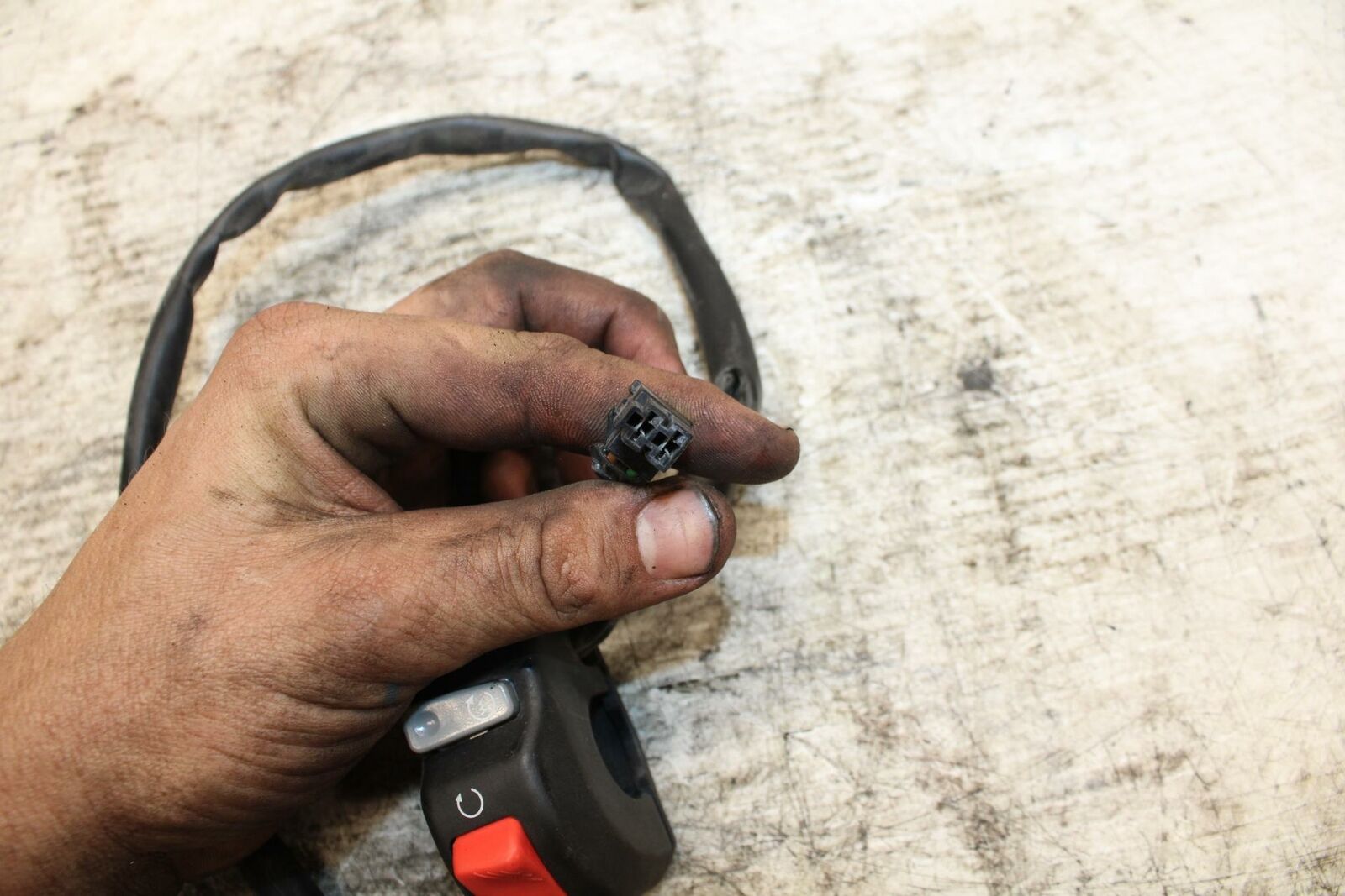 13-18 KAWASAKI NINJA ZX6R RIGHT HANDLE KILL OFF START SWITCH SWITCHES BB311