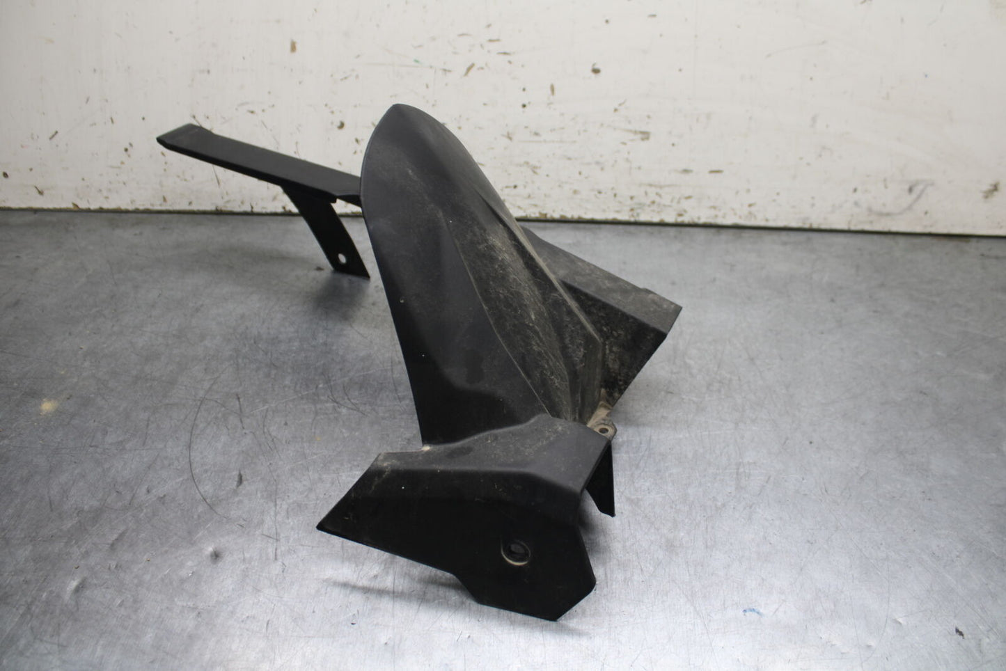 18-23 KAWASAKI NINJA 400 EX400 ABS REAR BACK CHAIN GUARD COVER SHIELD BB747 