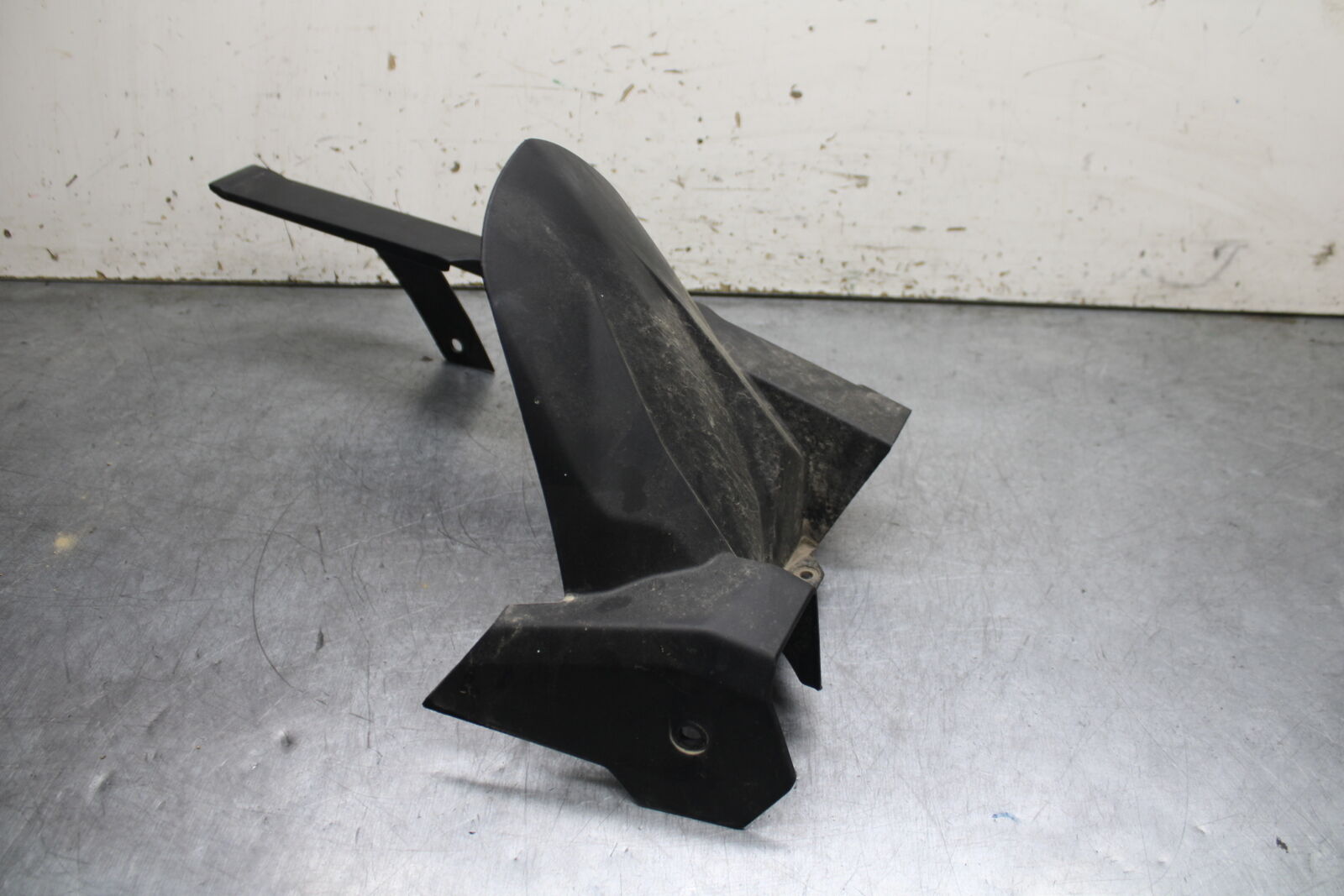 18-23 KAWASAKI NINJA 400 EX400 ABS REAR BACK CHAIN GUARD COVER SHIELD BB747 