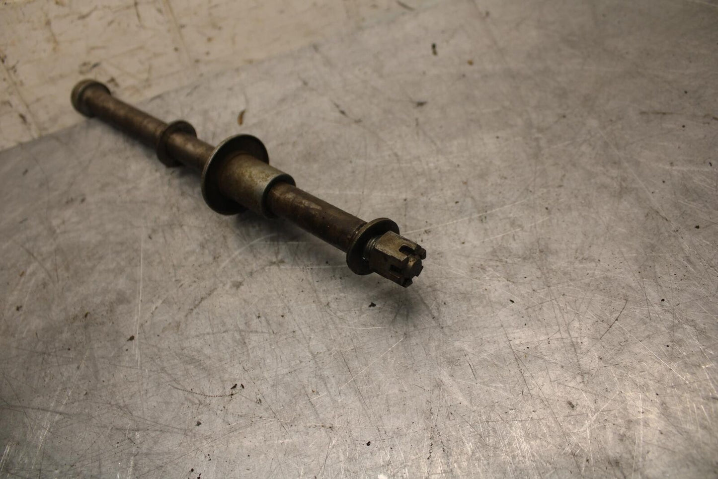 82-83 SUZUKI GS1100GL FRONT WHEEL RIM AXLE PIVOT BOLT BB30
