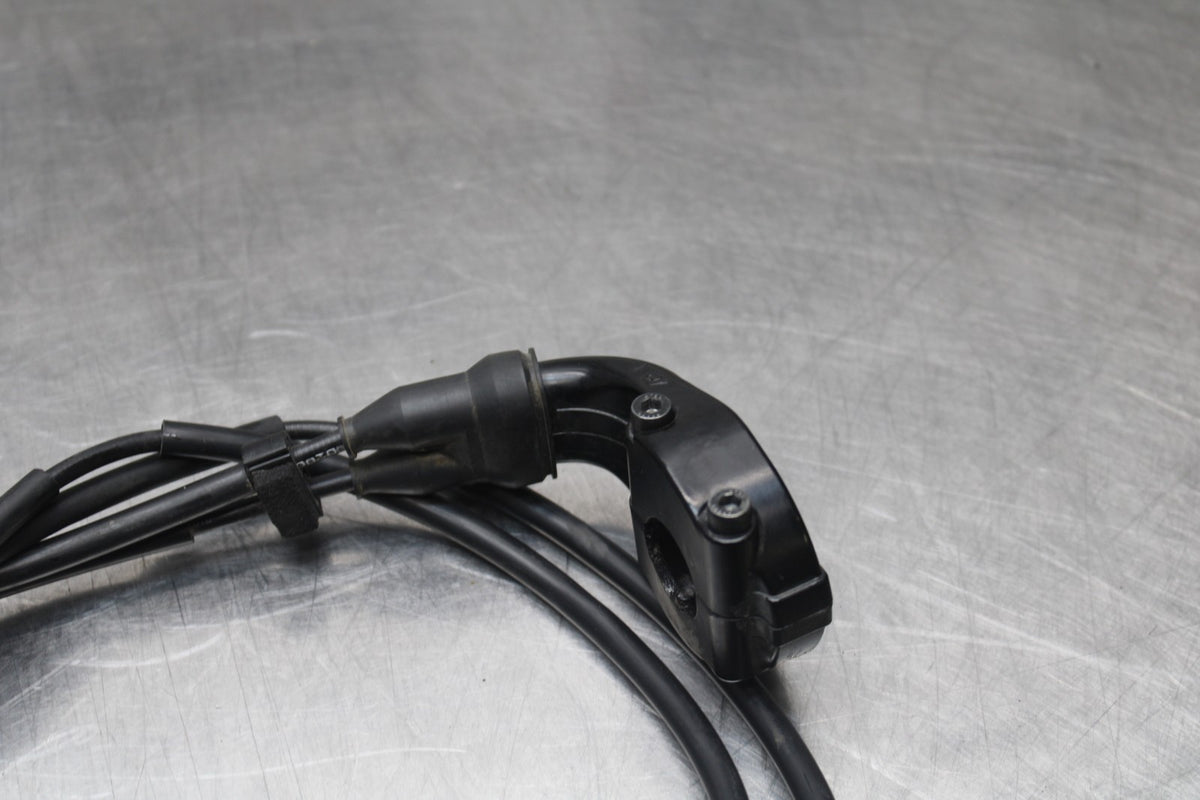 16 YAMAHA XSR900 THROTTLE CABLES LINES BB786