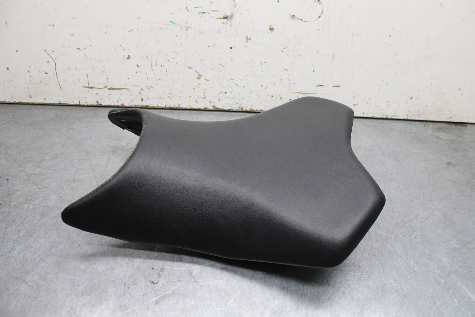 24 KAWASAKI NINJA 500 ABS FRONT DRIVERS SEAT PAD SADDLE PILLION BB730