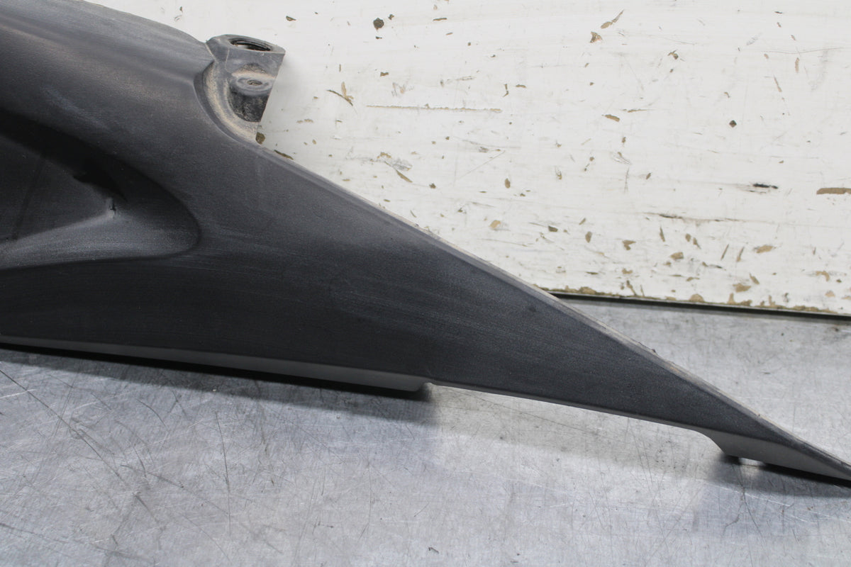 05-06 HONDA CBR600RR LEFT FRONT SIDE SEAT SADDLE PANEL TRIM COWL FAIRING BB739