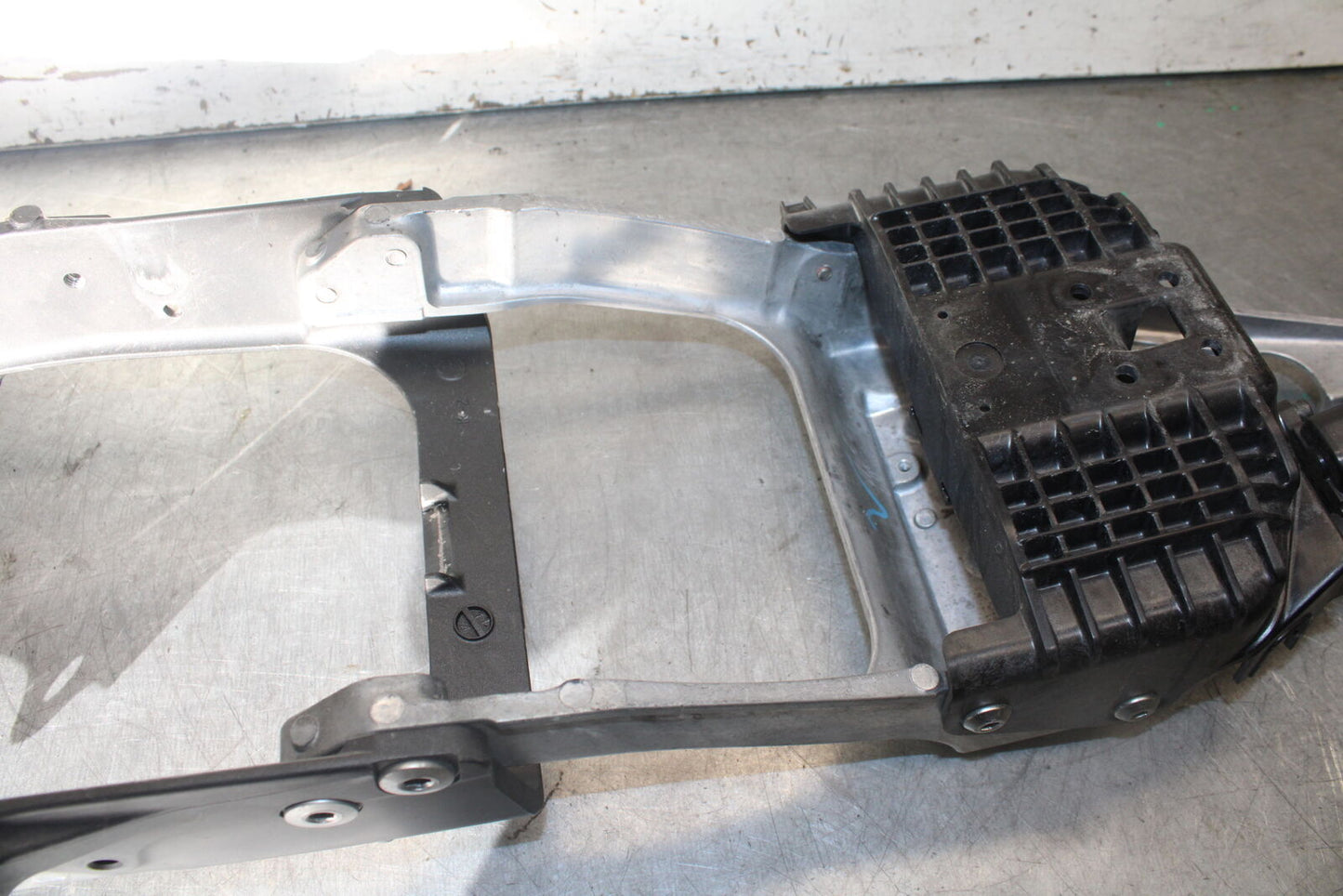 09-12 KAWASAKI NINJA ZX6R REAR SUBFRAME BACK SUB FRAME 32160-0399 BB698