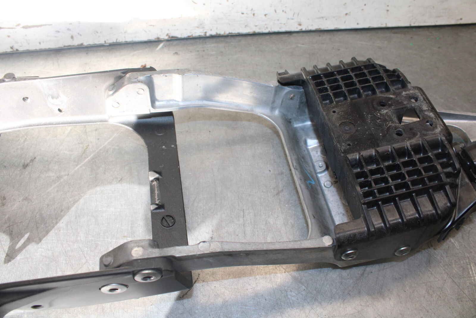 09-12 KAWASAKI NINJA ZX6R REAR SUBFRAME BACK SUB FRAME 32160-0399 BB698