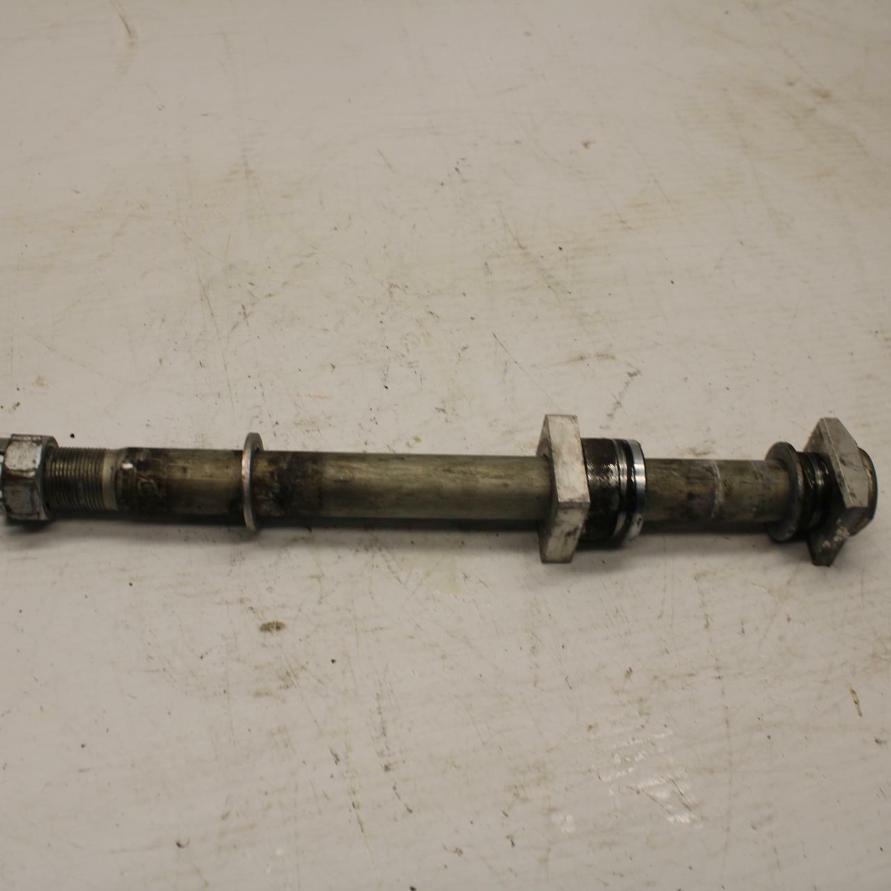 13-18 KAWASAKI NINJA ZX6R REAR AXLE BACK WHEEL RIM PIVOT BOLT AXEL BB353