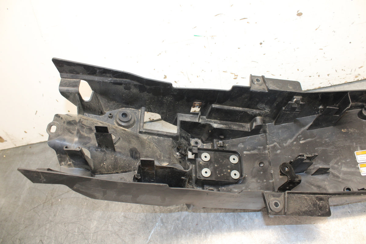 22-24 YAMAHA XSR900 REAR BACK TAIL UNDERTAIL BATTERY TRAY PLASTIC BB710