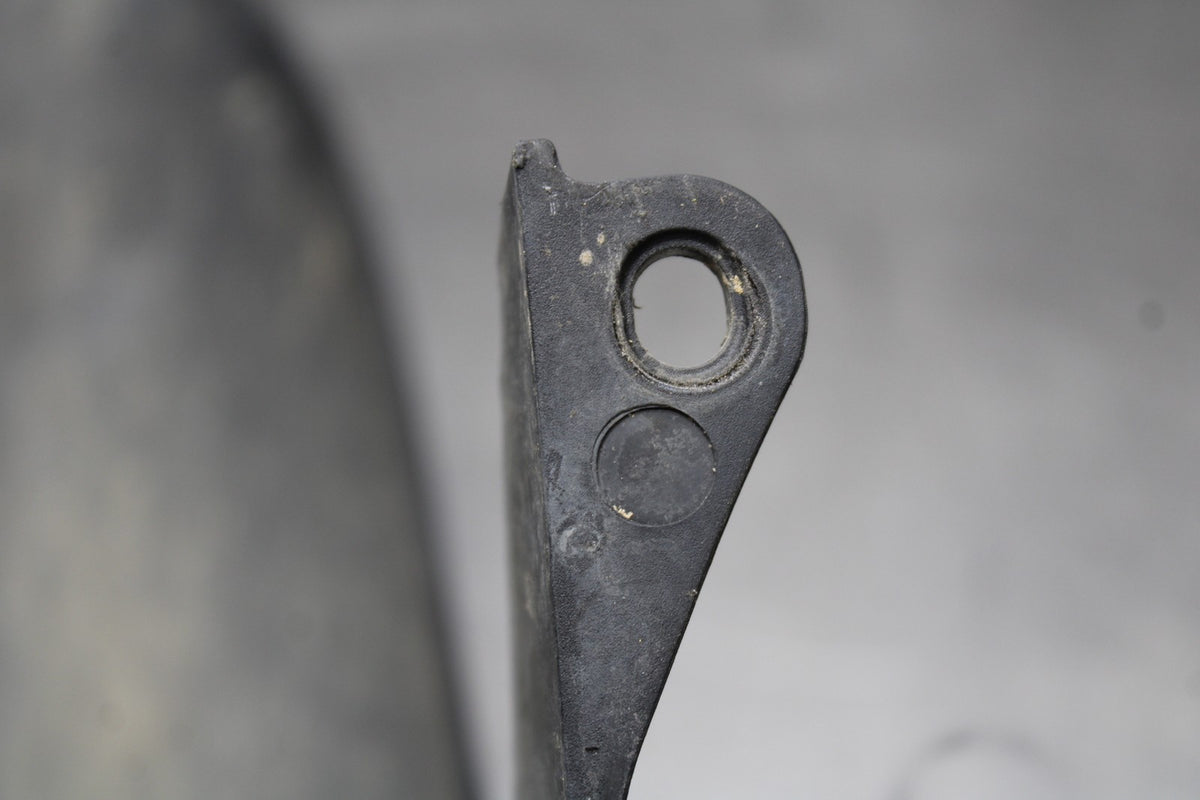 02 DUCATI MONSTER 620 REAR BACK WHEEL TIRE HUGGER FENDER BB851