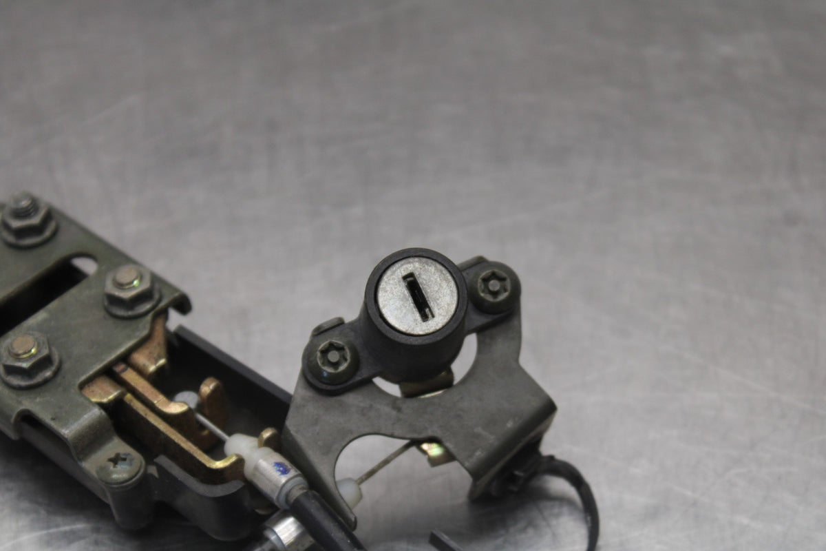 03 YAMAHA YZF R1 IGNITION LOCK KEY SET W/ GAS CAP AND SEAT LOCK BB895