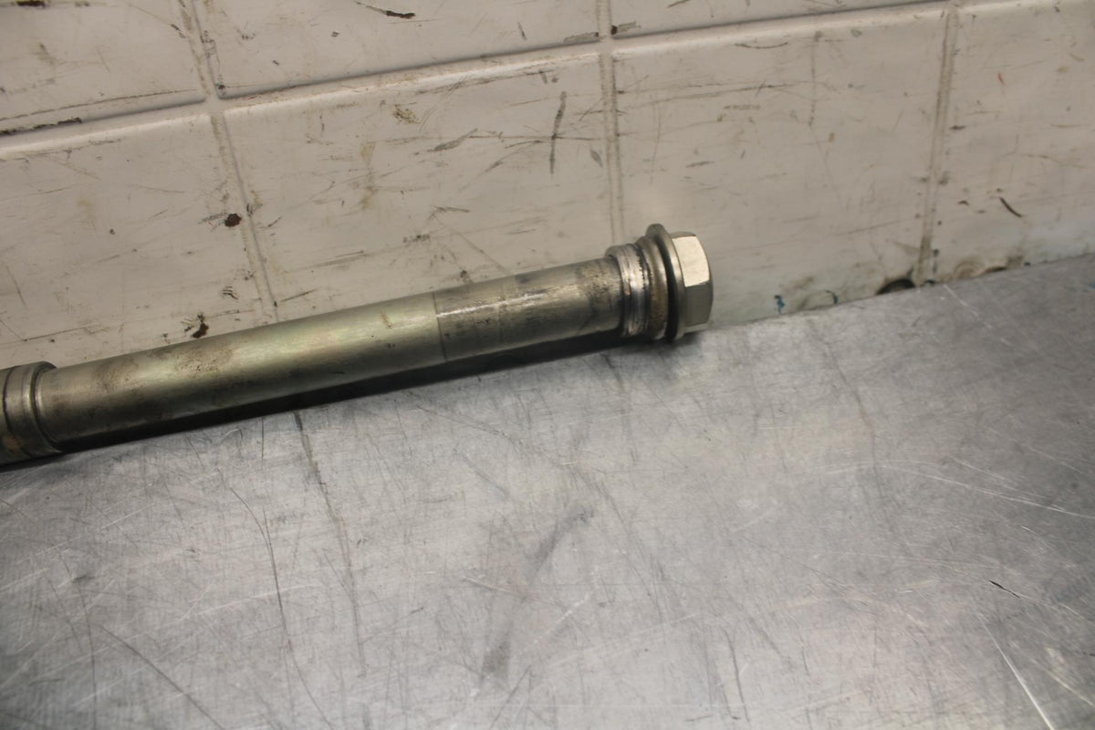 15-21 SUZUKI GSXR600 FRONT WHEEL RIM AXLE PIVOT BOLT BB460