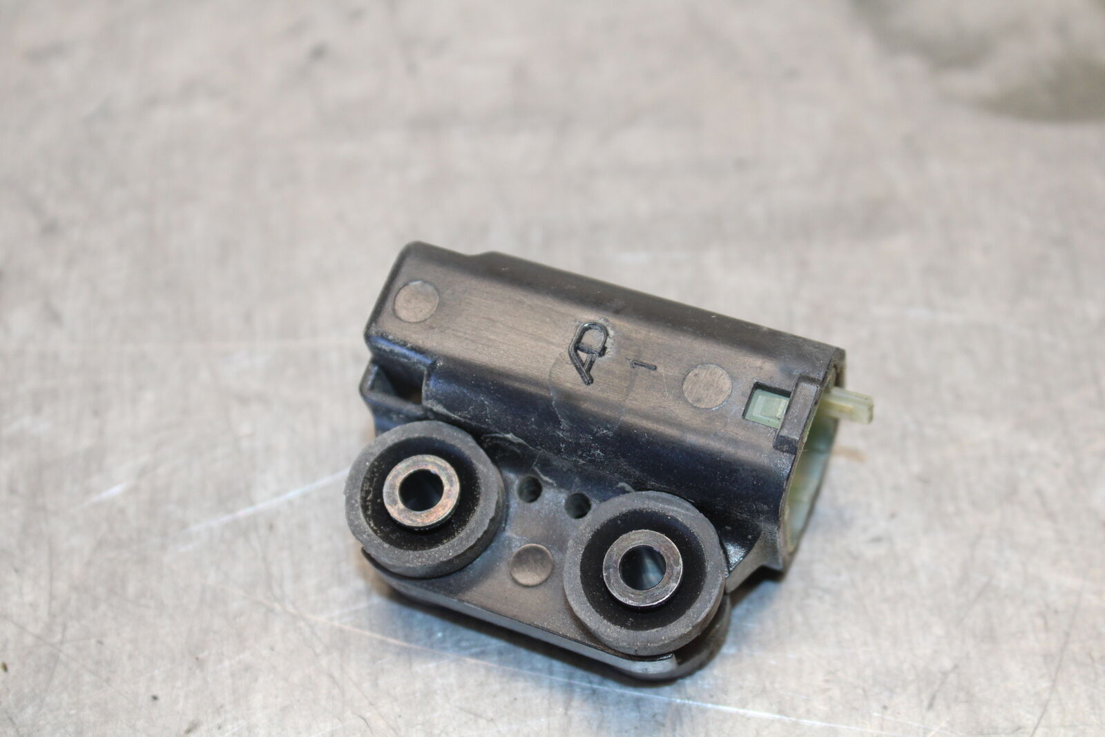 07-09 YAMAHA FZ6 TIP OVER BANK ANGLE CRASH SENSOR SWITCH  5PS-82576-01-00 BB713