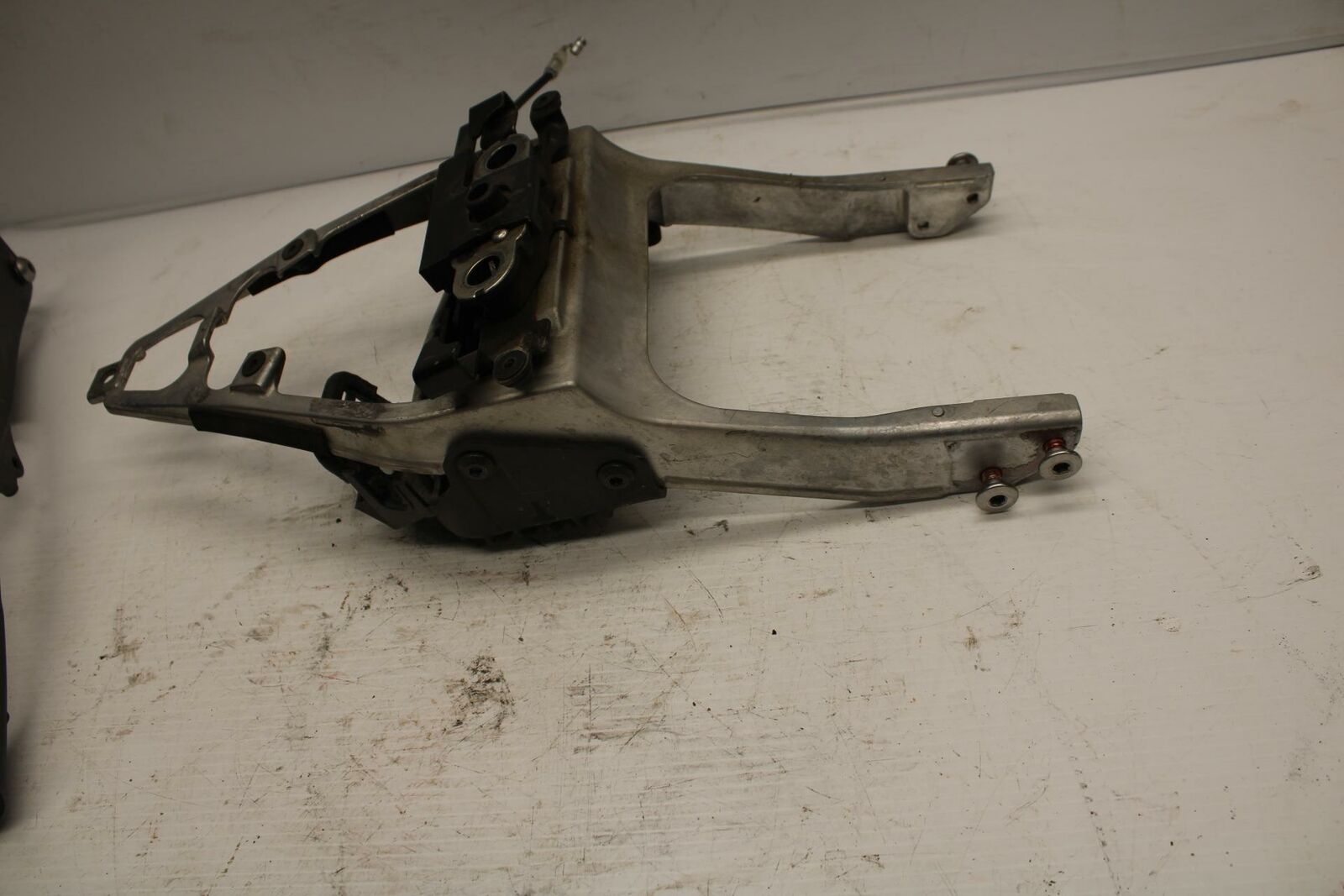 13-18 KAWASAKI NINJA ZX6R REAR BACK TAIL SUBFRAME SUB FRAME 32160-0398 BB240