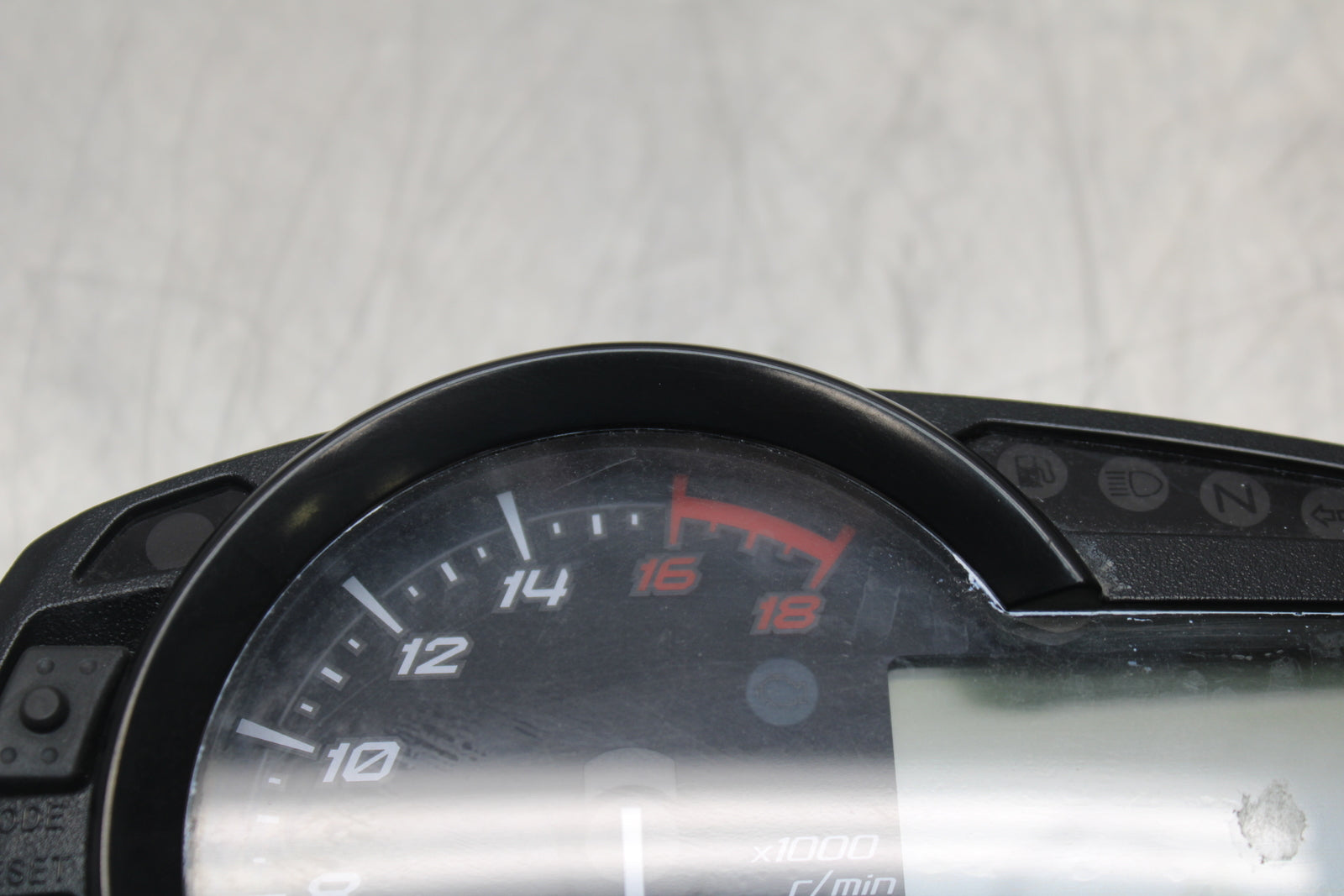 13-17 KAWASAKI NINJA ZX6R ZX636 ABS SPEEDO TACH GAUGES DISPLAY CLUSTER BB143