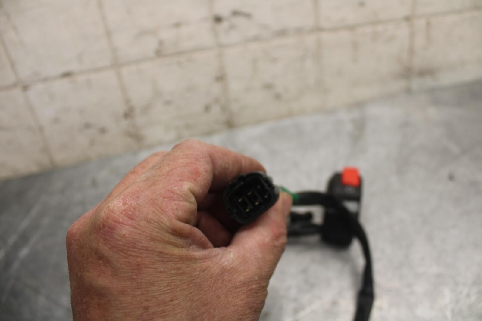 2016 Kawasaki Ninja ZX6R  RIGHT CLIP ON HANDLE KILL OFF START SWITCH BB409