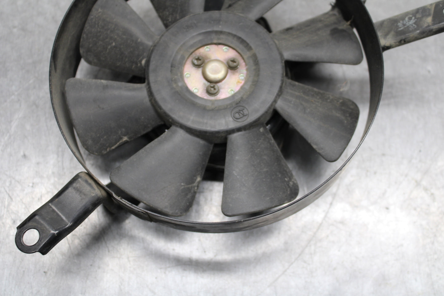 97-99 SUZUKI GSXR600 SRAD ENGINE RADIATOR COOLING FAN BB123