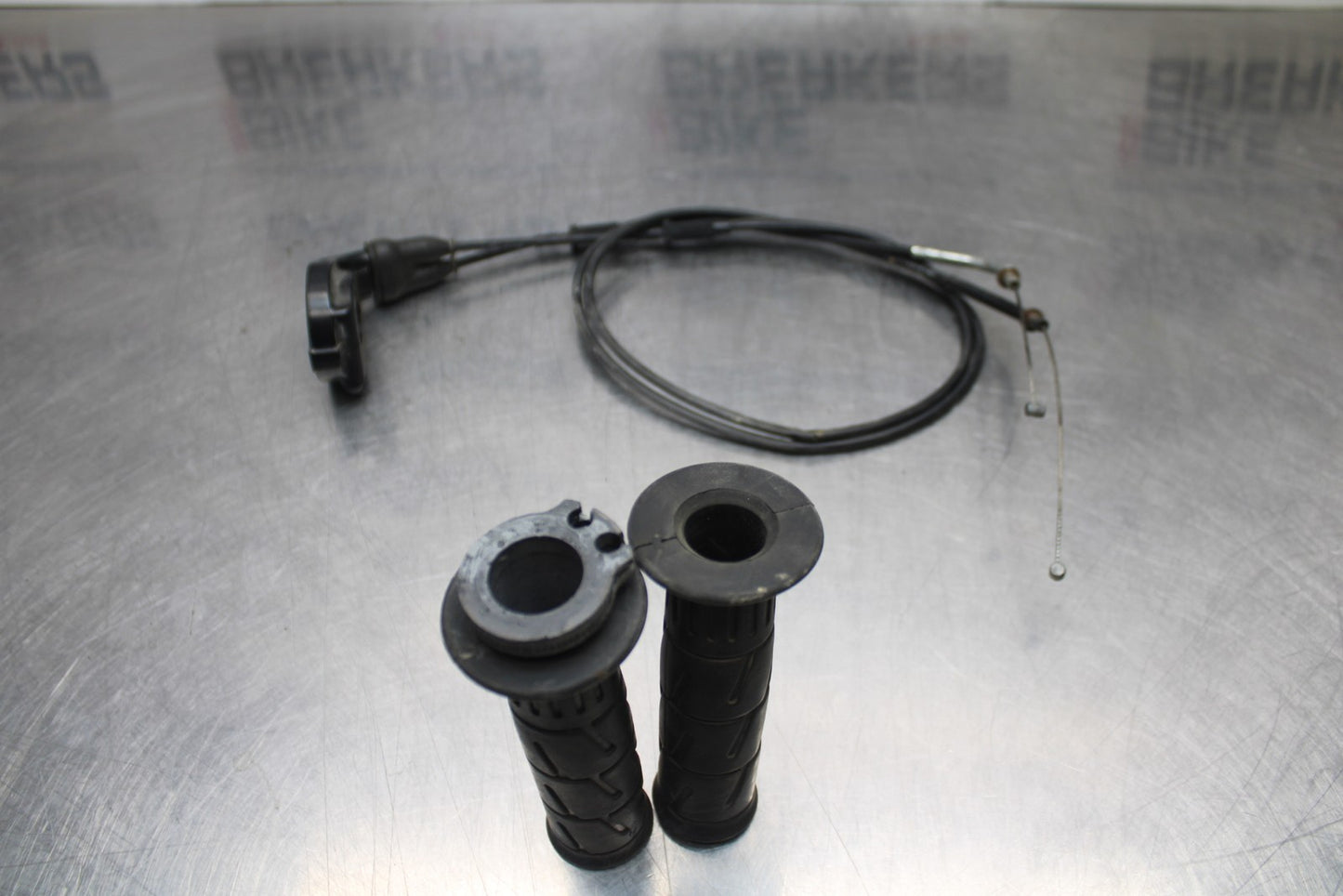 07-08 KAWASAKI NINJA ZX6R THROTTLE CABLE LINE HOUSING GUIDE BB203